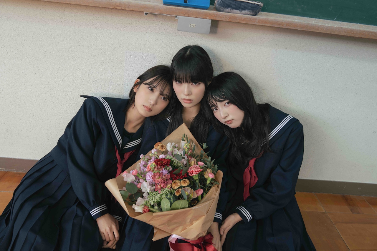 「BE MY BABY」動画がバズった女子高生バンド、丸竹夷の初アルバム完成