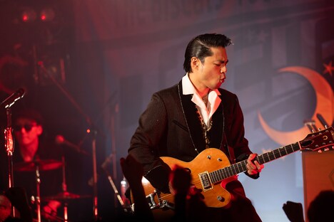 Kenji（G）（撮影：山田久美子）