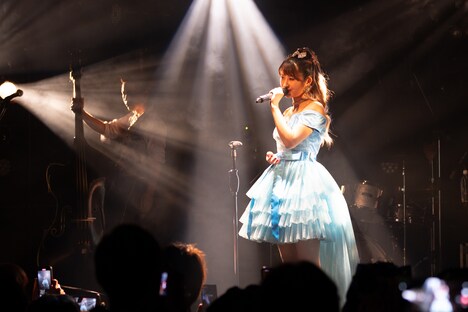 Misaki（Vo）（撮影：山田久美子）