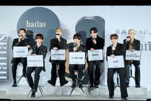 各自欲しい“ご褒美”を掲げるIMP.。