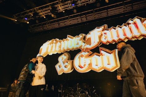 左からKEIJU、Kvi Baba、G-k.i.d。(Photo by cherry chill will.)