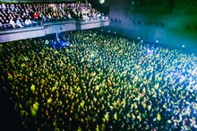 Kvi Baba「Friends, Family, Fans & God」の様子。（Photo by cherry chill will.）