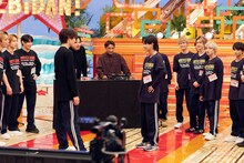 「It's showtime! 目指せ！即興ダンスKING！」の様子。©「DAN!DAN!EBiDAN!」製作委員会