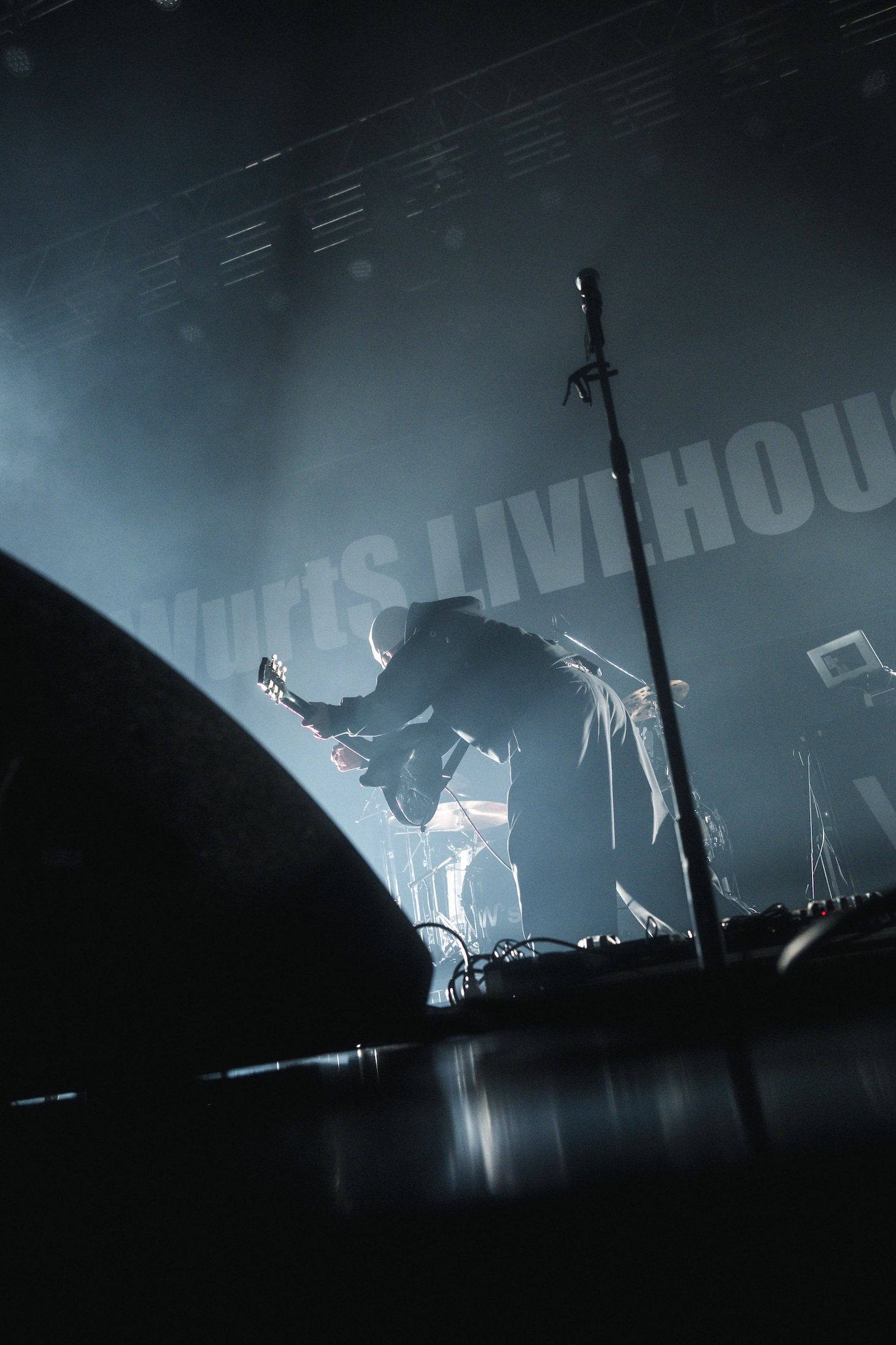 WurtSのライブの様子。