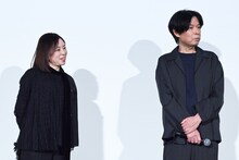 左から塚原あゆ子監督、坂元裕二。