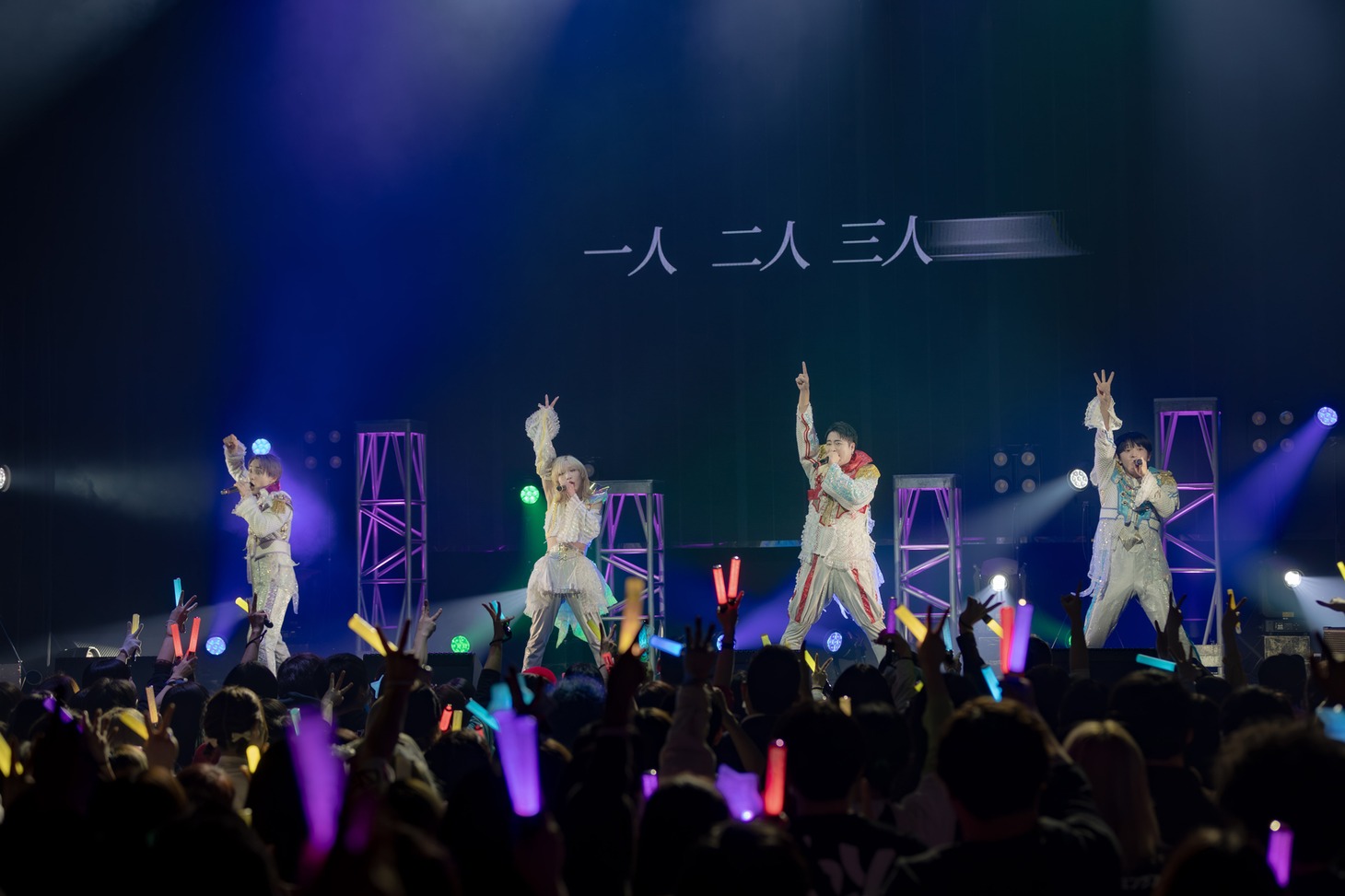 二丁目の魁カミングアウト「ワンマンライブ in Zepp Shinjuku 『これがアイドルだ』」の様子。（撮影：小林公士）