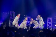 二丁目の魁カミングアウト「ワンマンライブ in Zepp Shinjuku 『これがアイドルだ』」の様子。（撮影：小林公士）