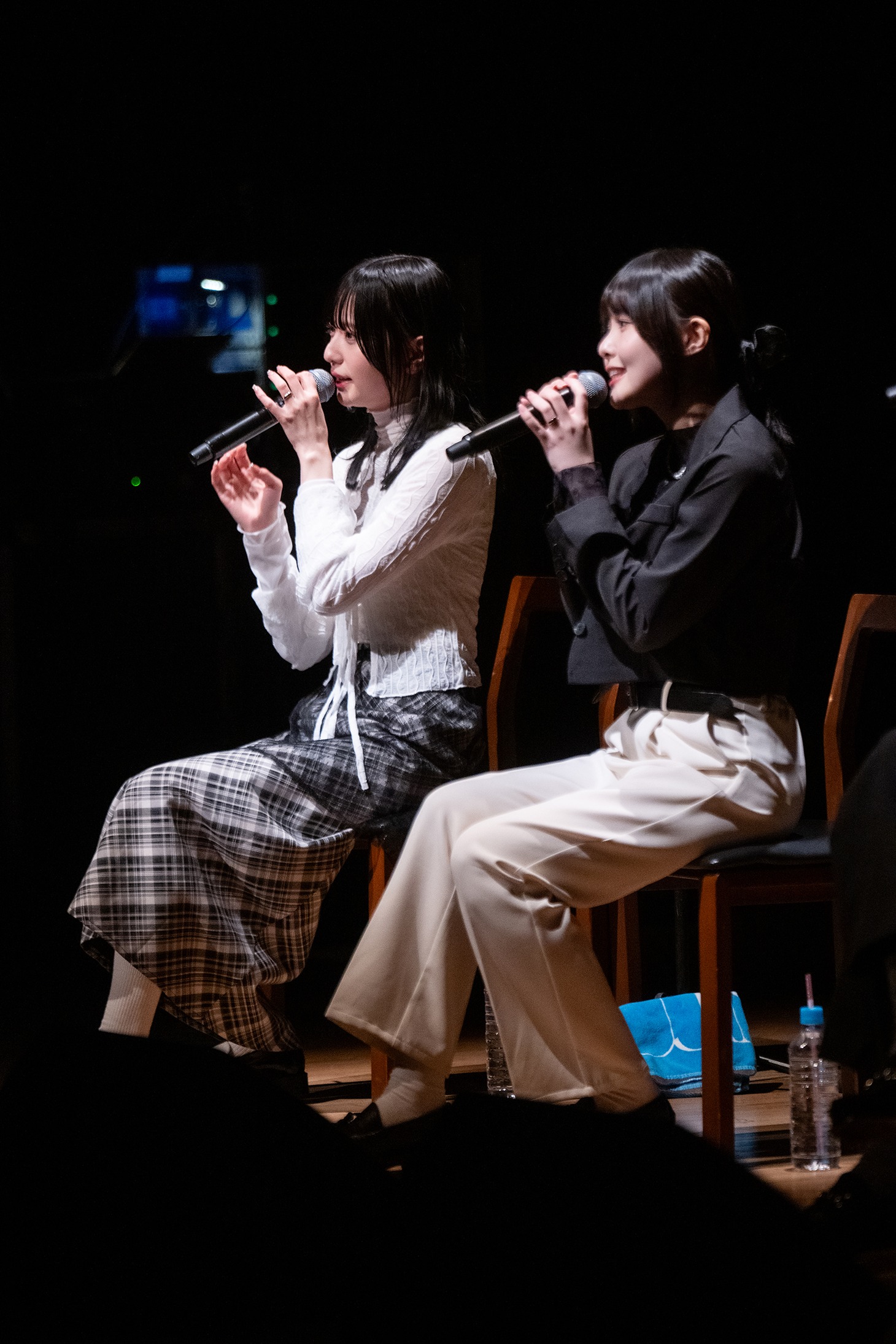 左から清真尋、清さきな。