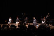 清 竜人25「KIYOSHI RYUJIN25 Acoustic Live」の様子。