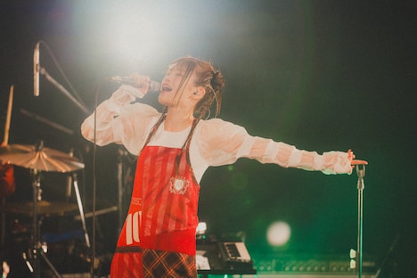 石野理子（Vo）（Photo by Kato Shumpei）