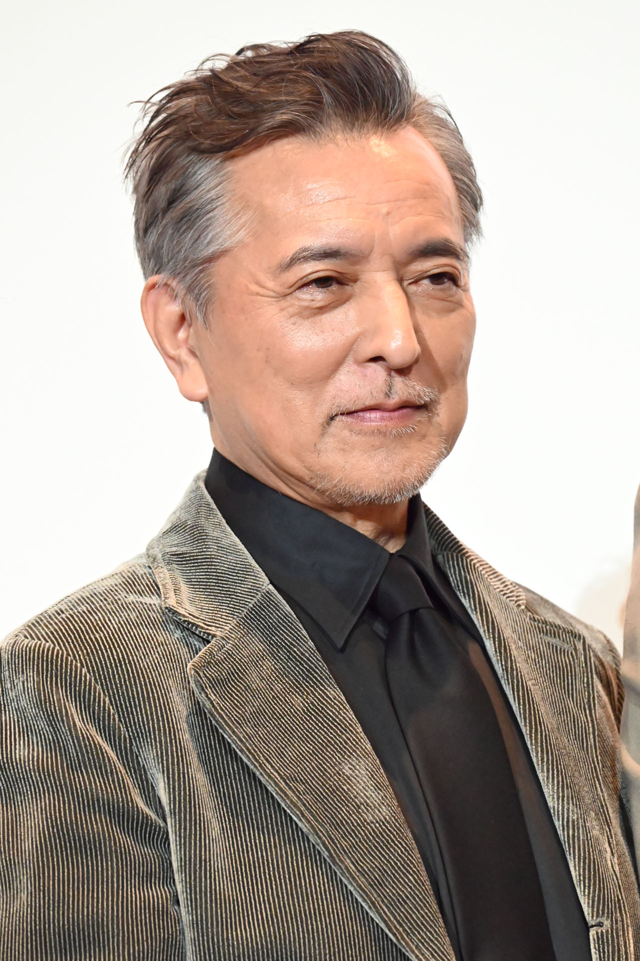 榎木孝明