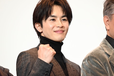 草川拓弥（超特急）