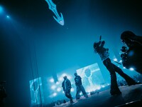 「Black Hole」のパフォーマンス中の様子。（Photo by Jun Yokoyama）