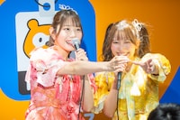 SWEET STEADYの白石まゆみと山内咲奈。