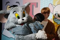 トムともハグするJAEHYUN。