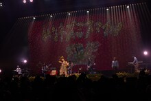 アイナ・ジ・エンド「ハリネズミスマイル」東京公演の様子。（Photo by Takao Iwasawa）