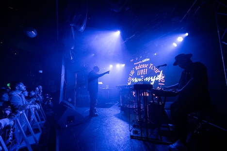 「Mummy-D Live! “Bars of My Life” Release Tour 2024-2025 Presented by AddElm」横浜ReNY β公演の様子。（撮影：伊東祐太）