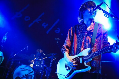 bokula.「RE:セイテンノヘキレキツアー」東京・Zepp Shinjuku(TOKYO)公演の様子。(Photo by Rui Ogawa)