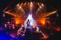 「CORKSCREW A GO GO! SAINT MY FAKE STAR」追加公演の様子。（撮影：青木カズロー）