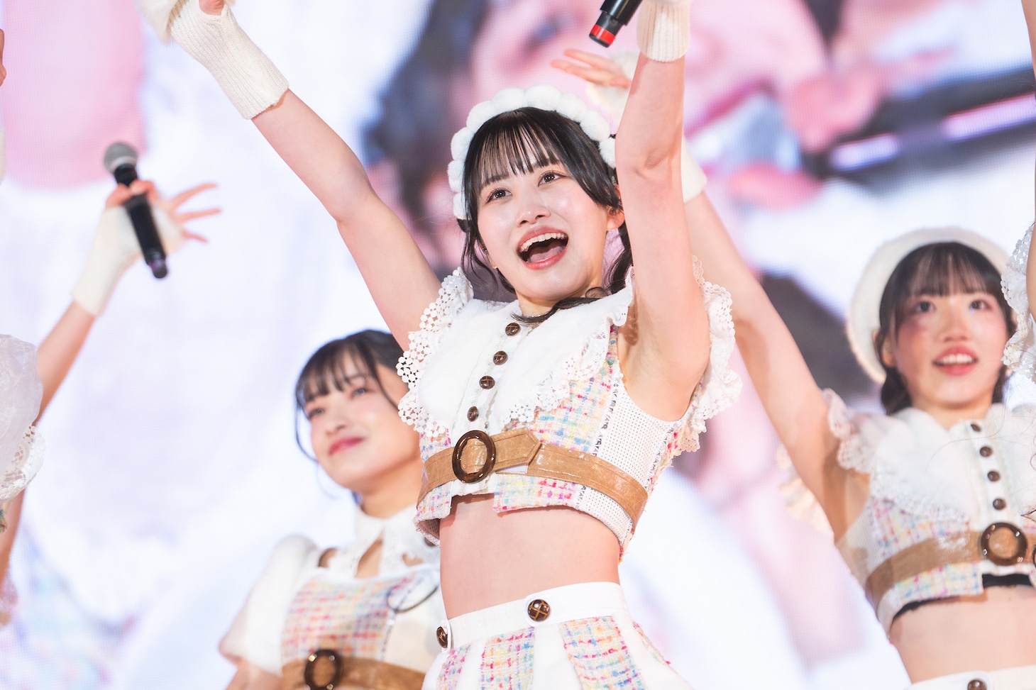 中村朱里