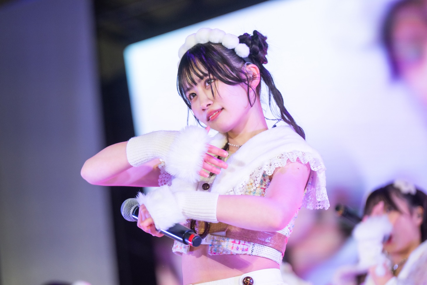 中村朱里