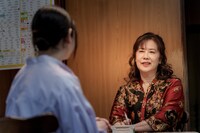 映画「金子差入店」場面写真 ©2025映画「金子差入店」製作委員会