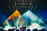 「STUTS “90 Degrees” LIVE at 日本武道館」の様子。