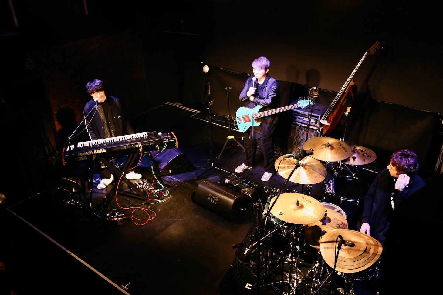 fox capture plan「"DEEPER" Release KICK OFF LIVE」の様子。（撮影：山崎玲士）