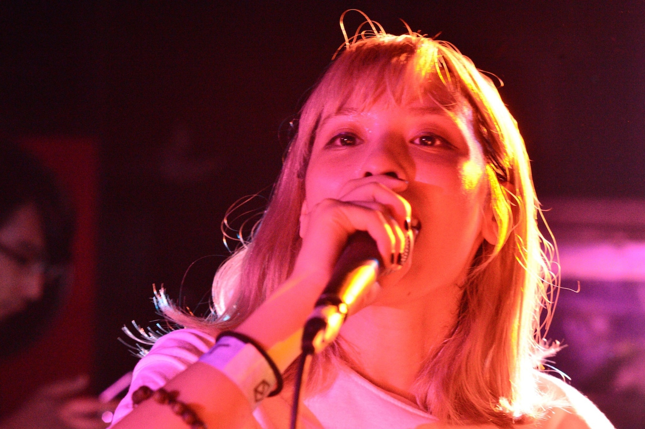 初期のライブより。