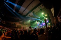 「yosugala band set oneman『progress the night -LINE CUBE SHIBUYA-』」の様子。（撮影：Masayo）