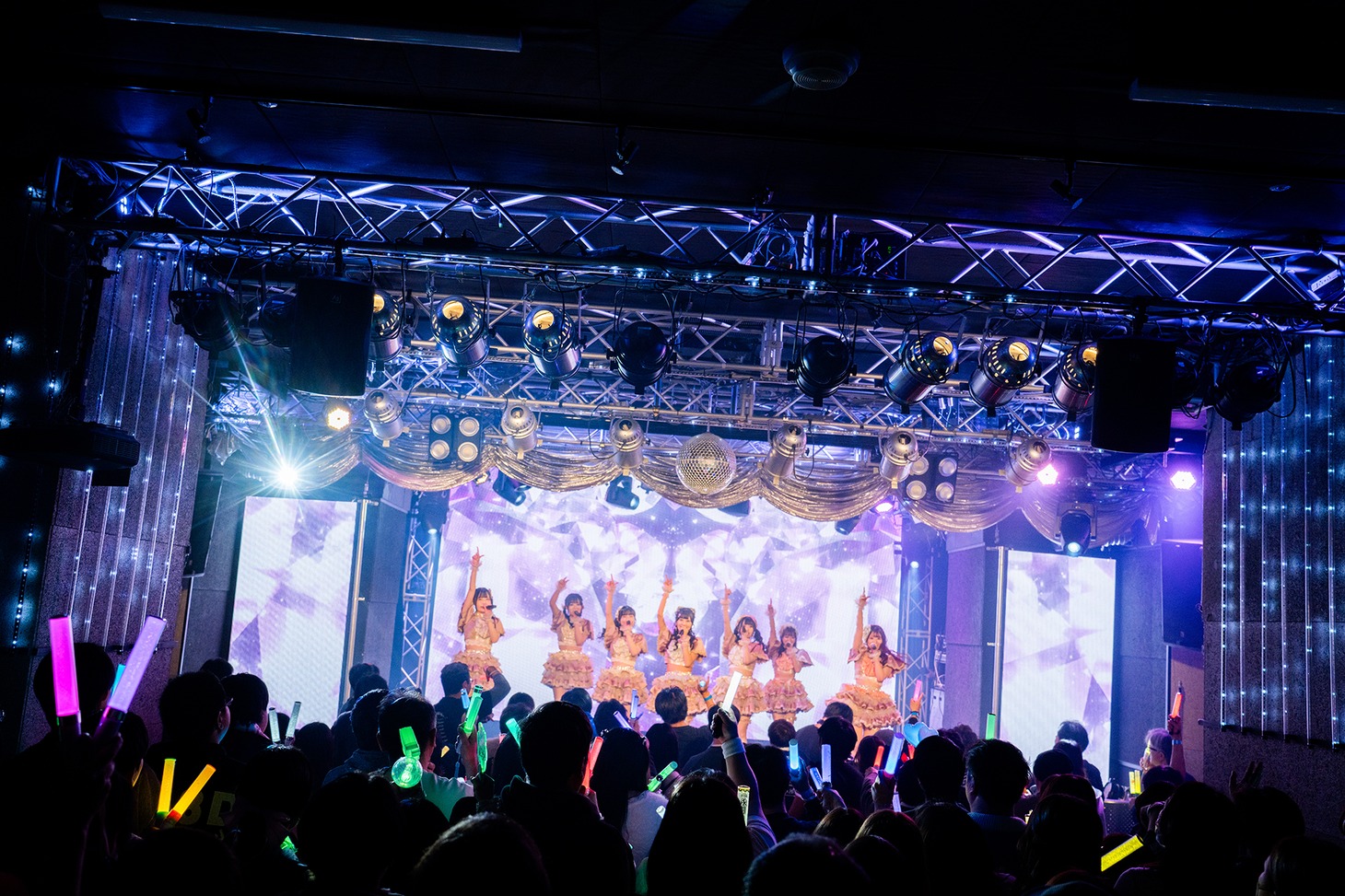 LapisBellによるデビューライブの様子。（撮影：飛鳥井里奈）