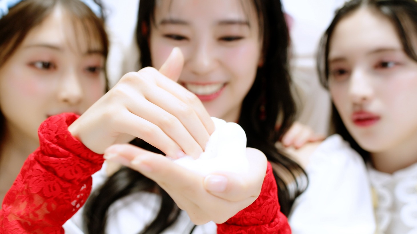 超ときめき♡宣伝部×DROAS「超きゅーちゃく♡宣伝部」コラボ動画より。