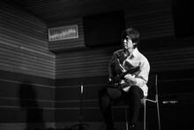 藤巻亮太「真っ白な街」MVサムネイル