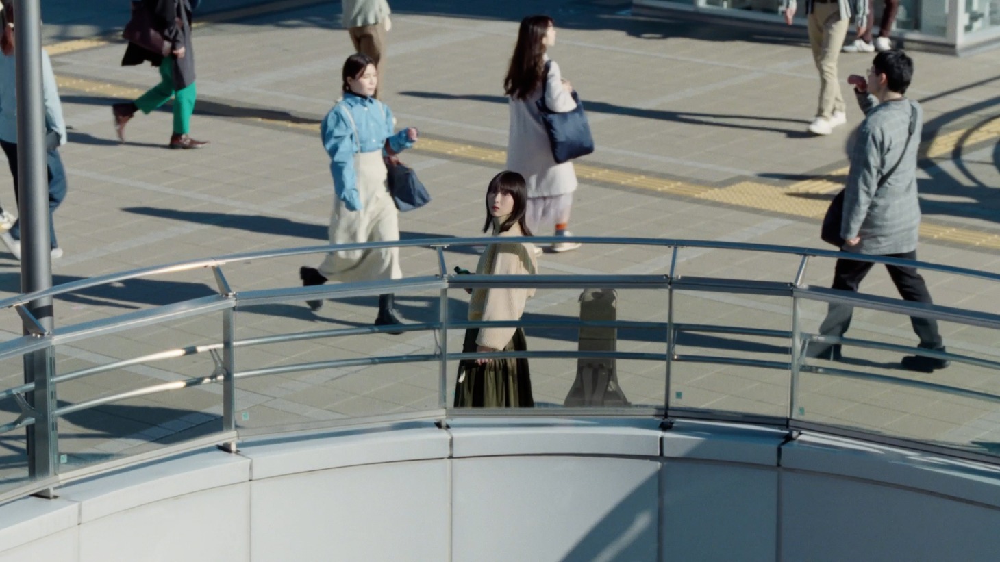 Web CM「私の今日が、動きだす。ブラック編」より。