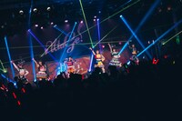 「UtaGe! 5th OneManLive『爆宴』」の様子。（撮影：真島洸）