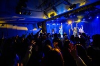 盛り上がるフロア。