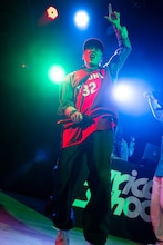 tmrw（lyrical school）