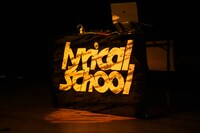 「lyrical school 現体制2周年記念ワンマンライブ」の様子。