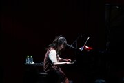 「有安杏果 A Little Harmony Live 2025 ～Piano Note～」の様子。（写真提供：Apricot Music Records）