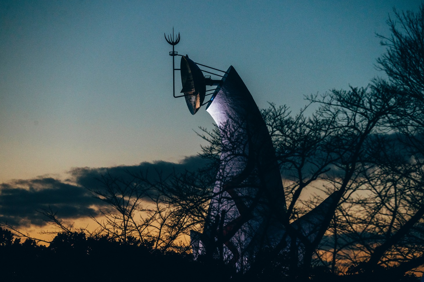 太陽の塔（Photo by Akitake Kuwabara）
