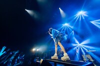 ano（撮影：横山マサト）