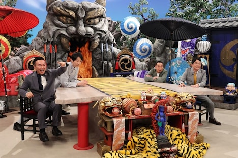 左からかまいたち、千鳥。©フジテレビ