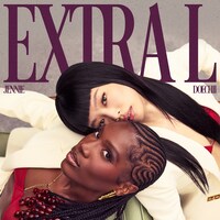 JENNIE, Doechii「ExtraL (feat. Doechii)」配信ジャケット（Photo by Gianni Gallant）