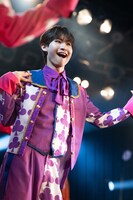 鈴木志音（THE SUPER FRUIT）