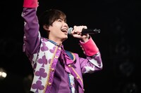 鈴木志音（THE SUPER FRUIT）