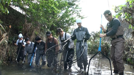 SixTONESと城島茂（TOKIO）。©フジテレビ