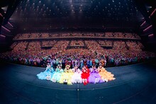 「FRUITS ZIPPER OFFICIAL FANCLUB LIVE -うぃーあーふるっぱー!!-」の様子。