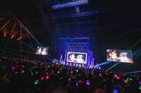 「FRUITS ZIPPER OFFICIAL FANCLUB LIVE -うぃーあーふるっぱー!!-」の様子。