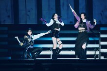 IS:SUE ©LAPONE GIRLS