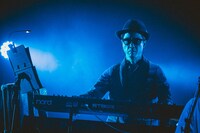 HAKASE-SUN（Key）（撮影：西槇太一）